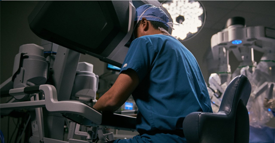 Cirurgia Robótica: o que é e como ela pode ajudar na urologia?